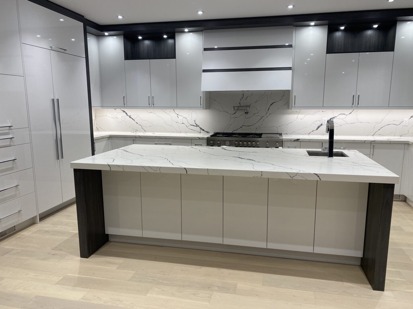 custom stone counter and kitchen design toronto